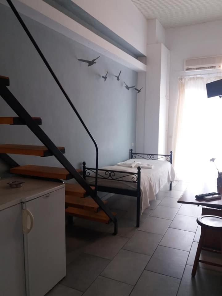 Aparthotel Oikeion à Ermoúpoli Extérieur photo