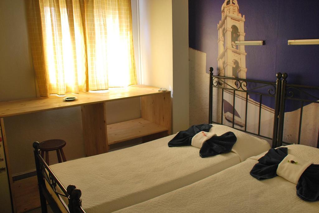 Aparthotel Oikeion à Ermoúpoli Chambre photo
