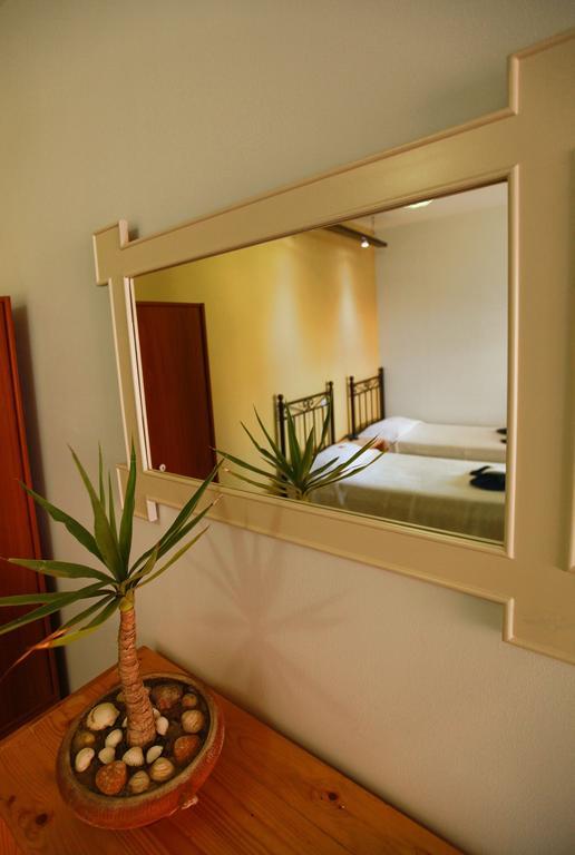 Aparthotel Oikeion à Ermoúpoli Chambre photo