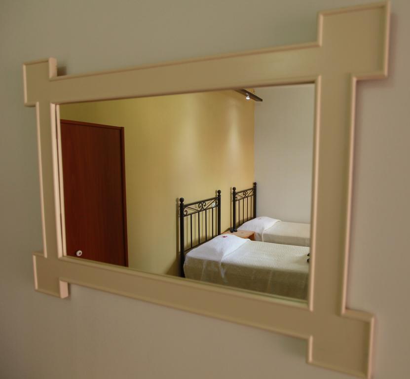 Aparthotel Oikeion à Ermoúpoli Extérieur photo