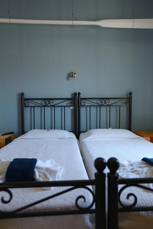 Aparthotel Oikeion à Ermoúpoli Extérieur photo